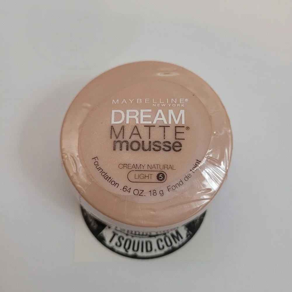 Maybelline Dream Matte Mousse Foundation Creamy Natural Light 5 .64oz New Sealed